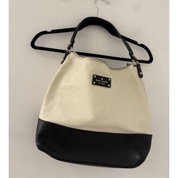 Kate Spade Women's Black and Cream Bay Street Lexie Bucket bag Minimalist - Picture 1 of 7